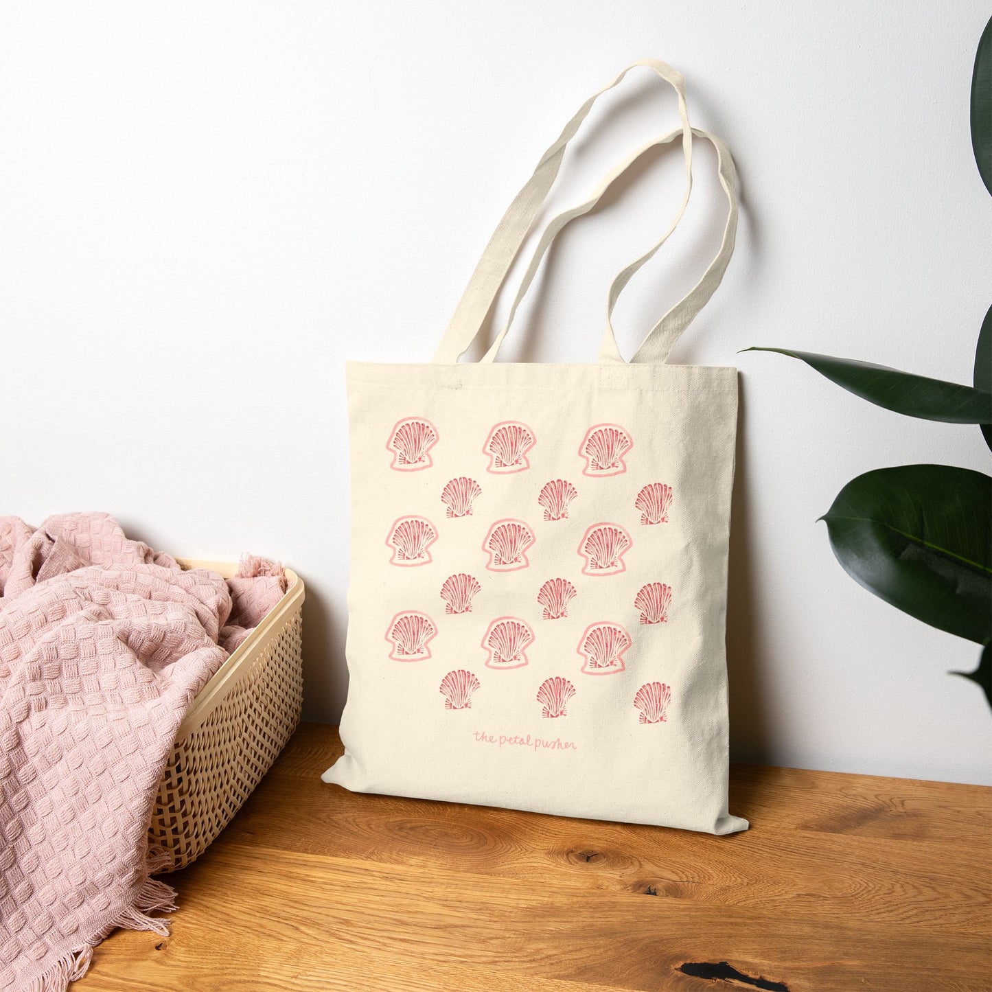 Lighthouse Museum Tote Bag - Seashell
